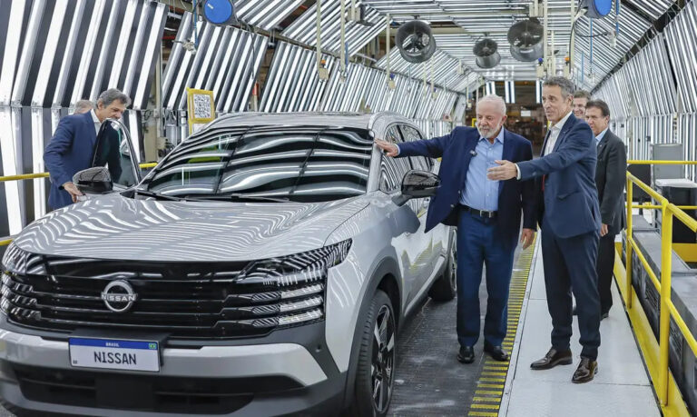 Lula destaca aumento de investimentos industriais