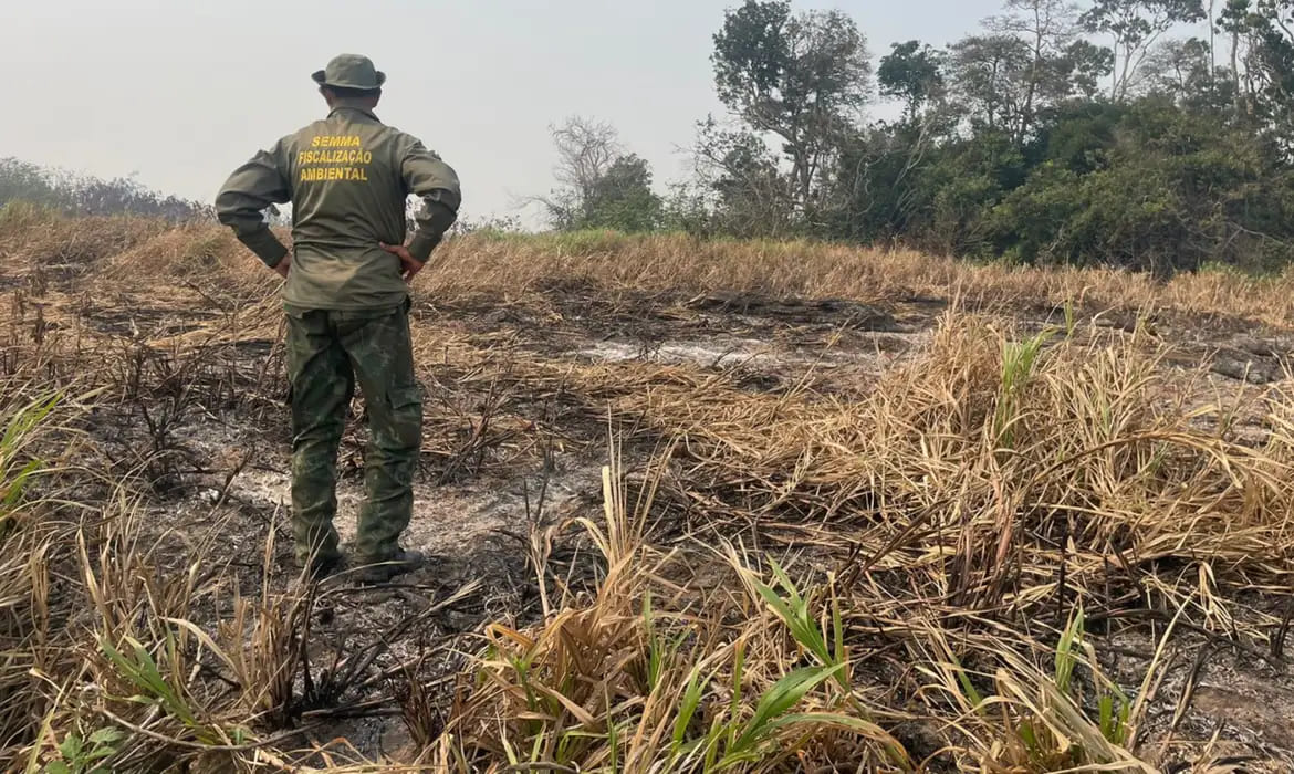 Brasil reduz 70% da área queimada